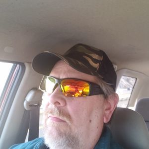 Meet your Posher, Dennis